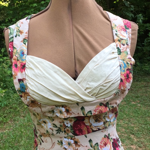 ❤️Vintage Style Floral Dress❤️ - Picture 5 of 11